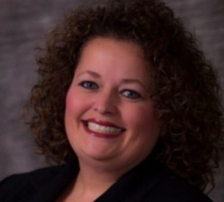 Kathy Elky Headshot